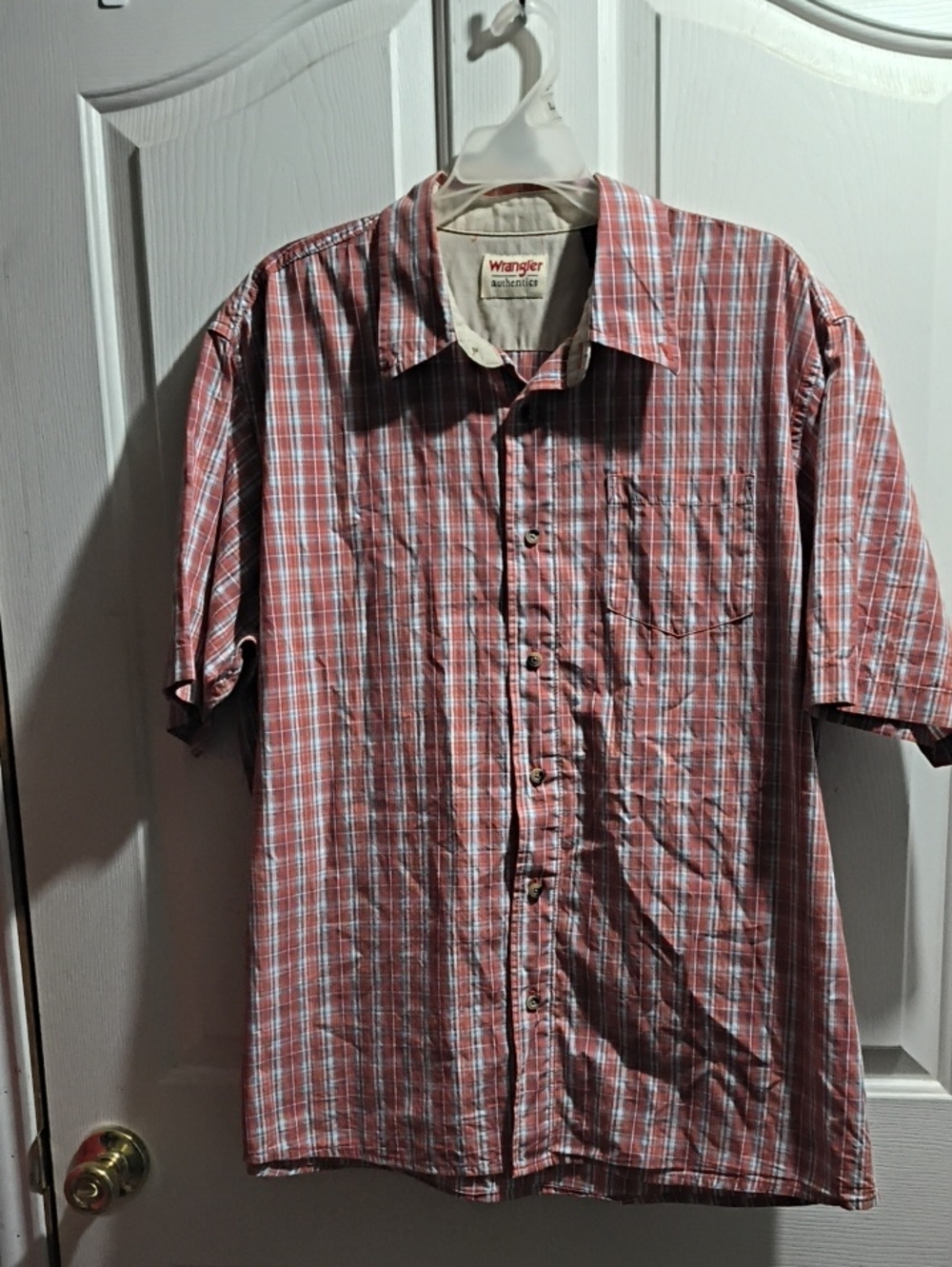 Wrangler Red and White Plaid Short Sleeve Button-Down Shirt